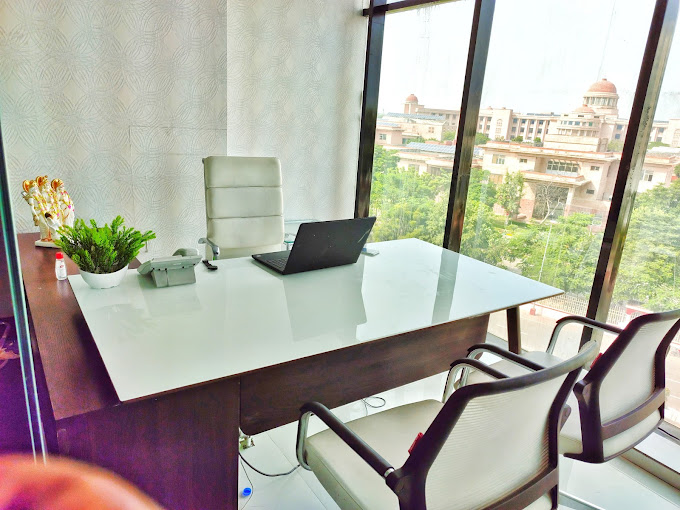 Coworking Space In Gomti Nagar BI653